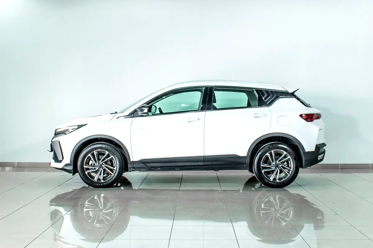 Geely Coolray GL view 3