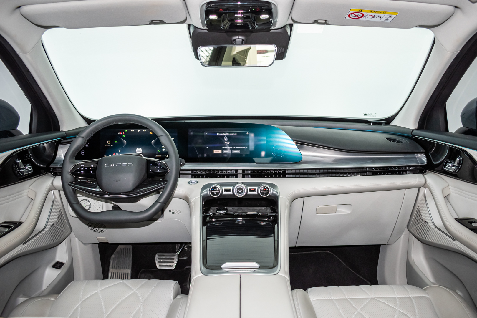 EXEED RX LUXURY view 9