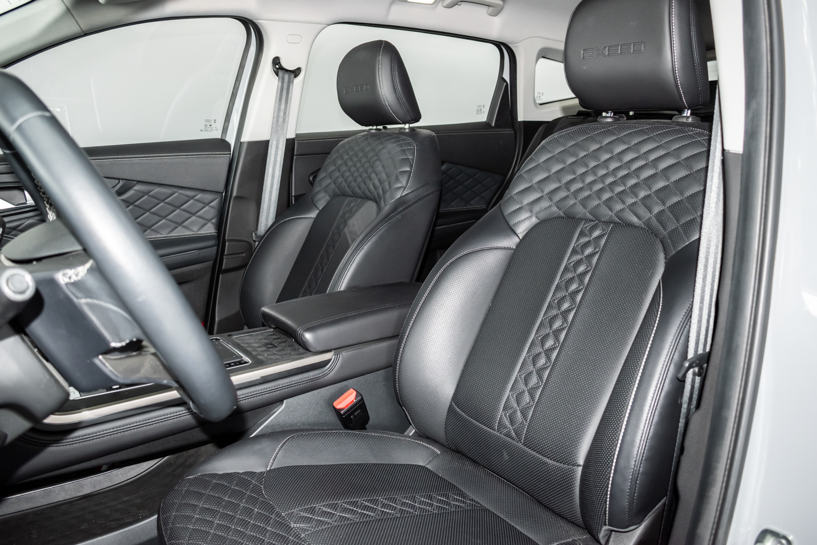 Exeed TXL Comfort Interior cover