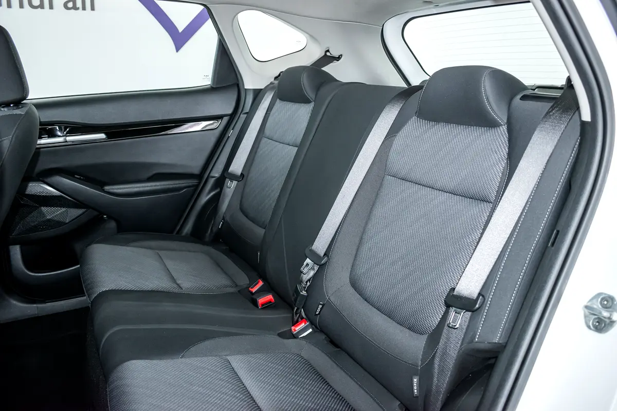 Kia Seltos LX Interior cover
