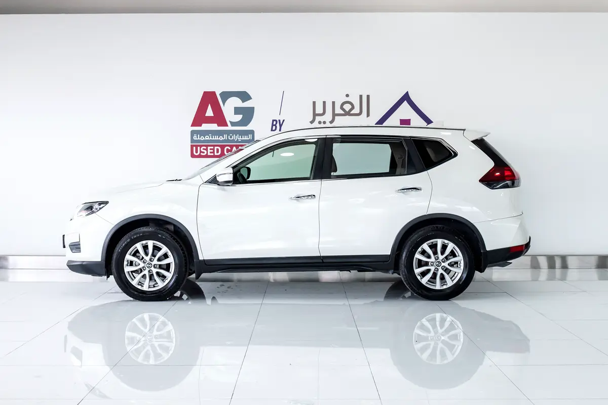 Nissan X-Trail S view 5