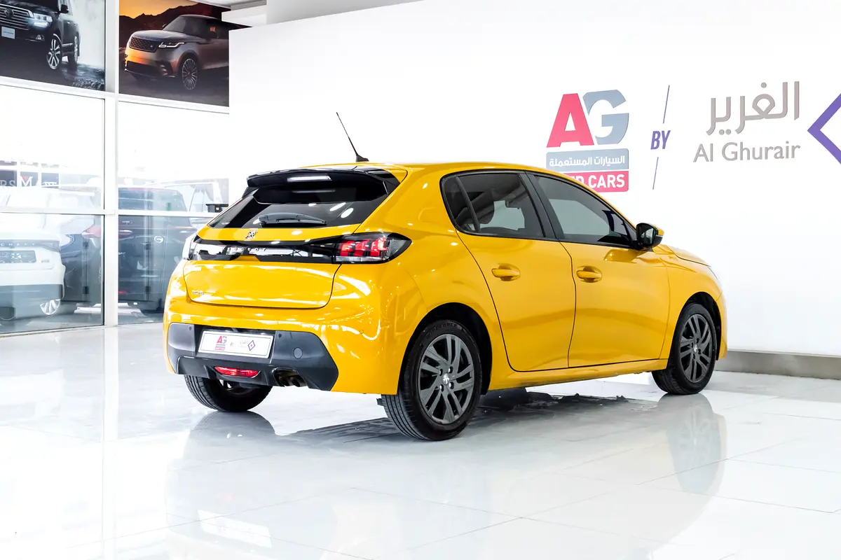 Peugeot 208 Active view 3
