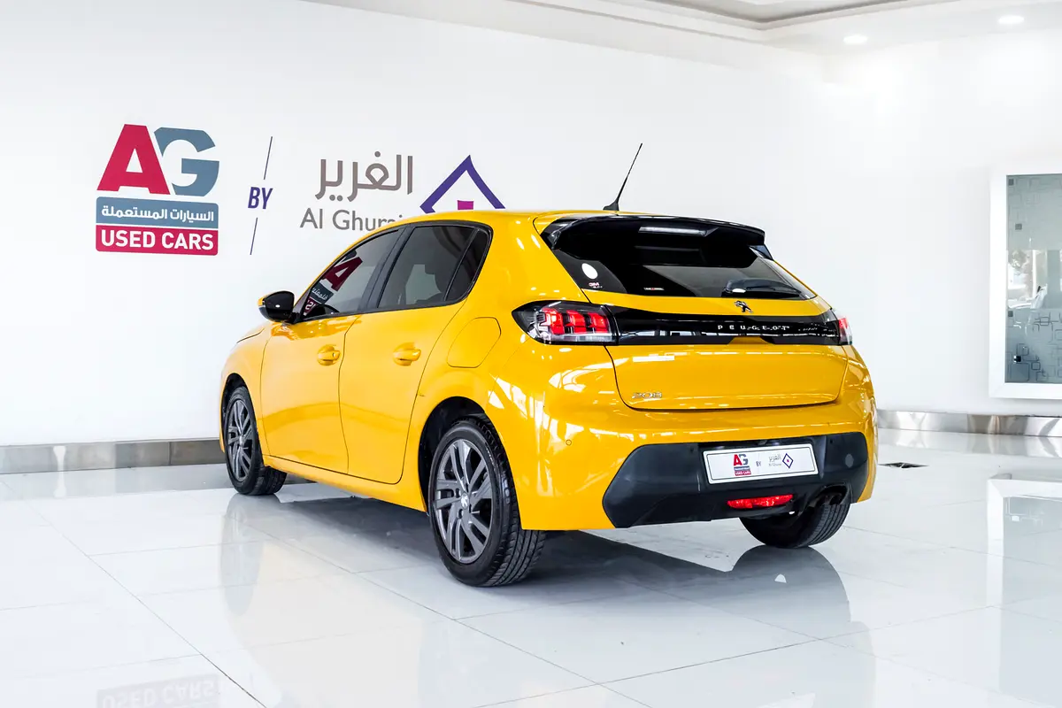 Peugeot 208 Active view 6