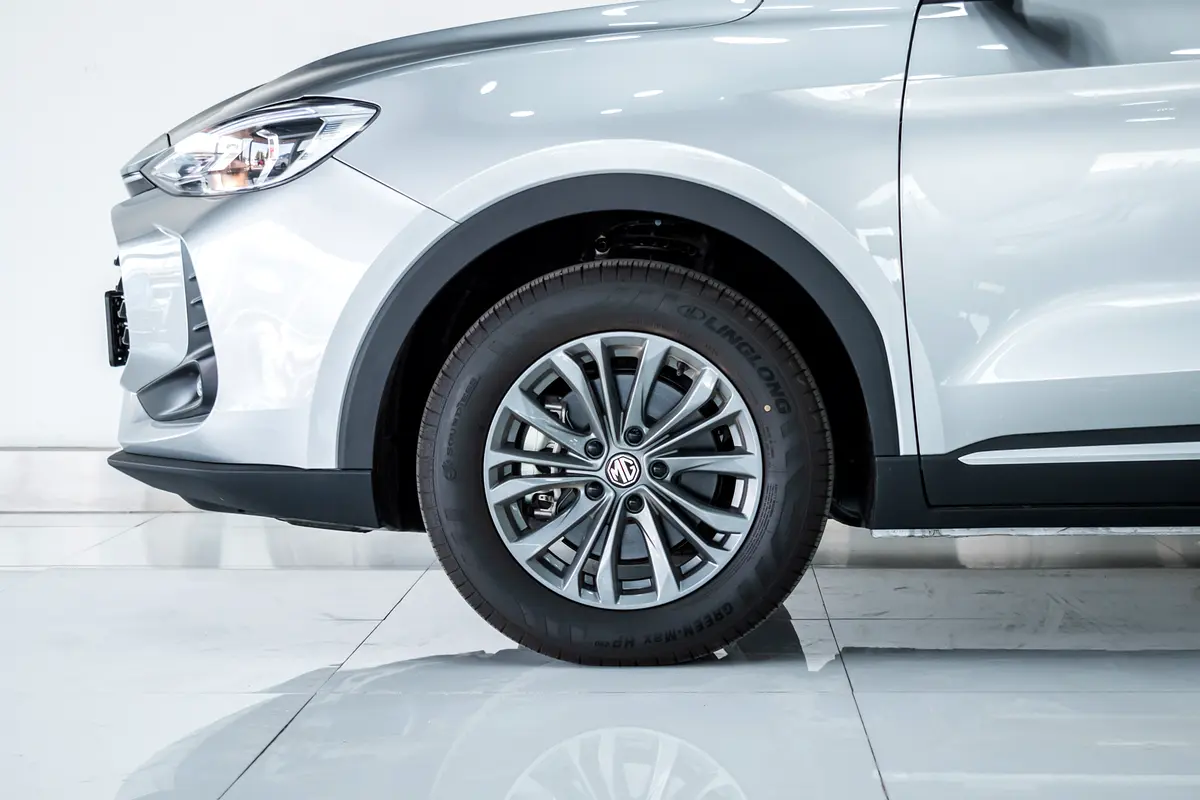 MG ZS Standard view 4