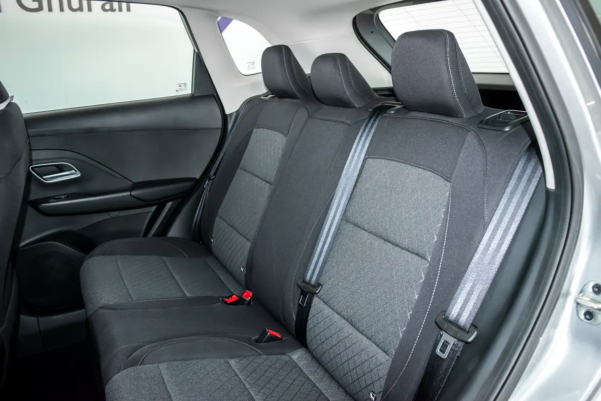 MG ZS Standard Interior Back cover
