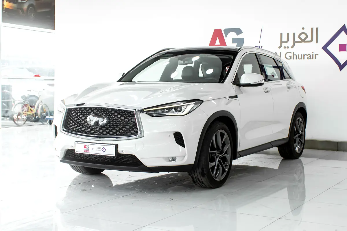Infiniti QX50 Luxury view 3