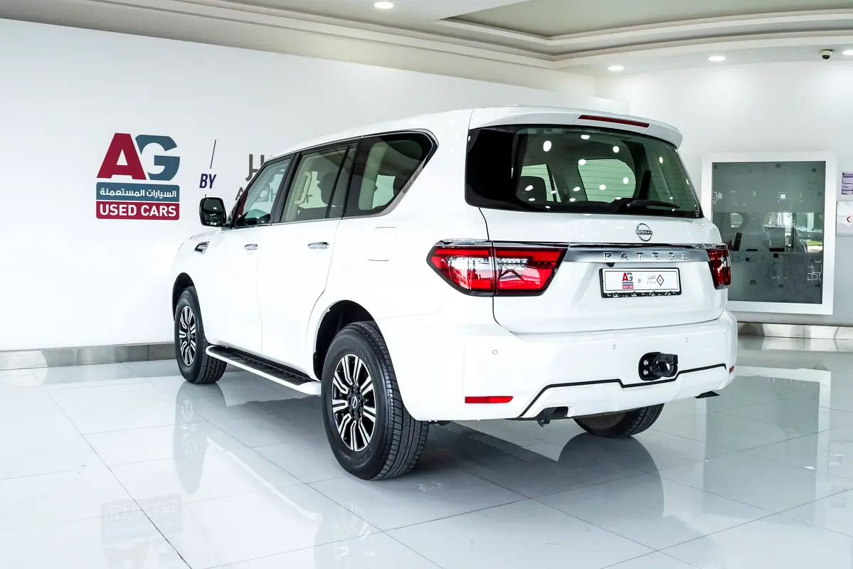 Nissan Patrol view 6