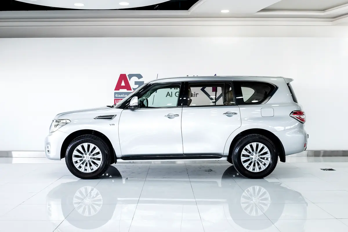 Nissan Patrol LE Titanium view 5