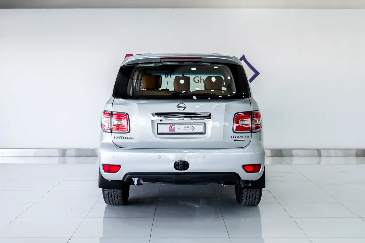 Nissan Patrol LE Titanium view 7