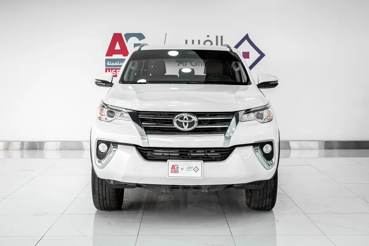 Toyota Fortuner GXR view 1