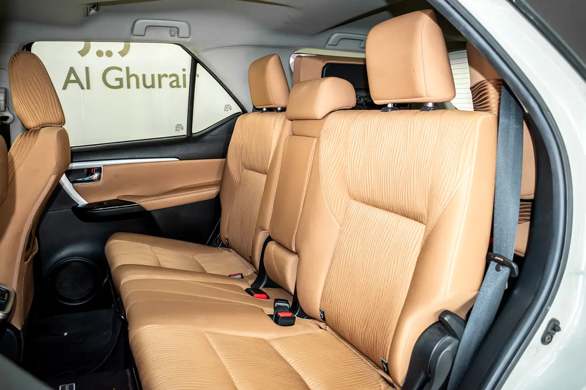 Toyota Fortuner GXR Interior Back cover