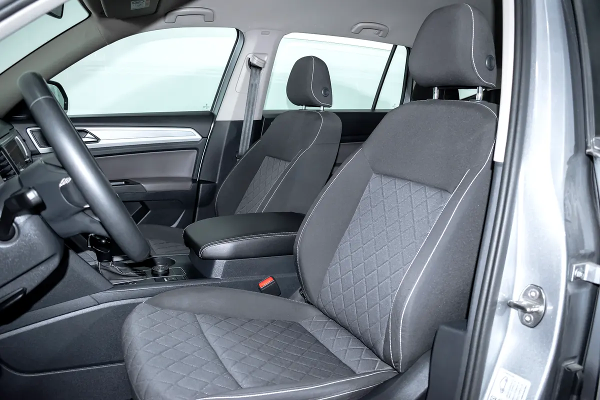 Volkswagen Teramont Trendline Interior cover