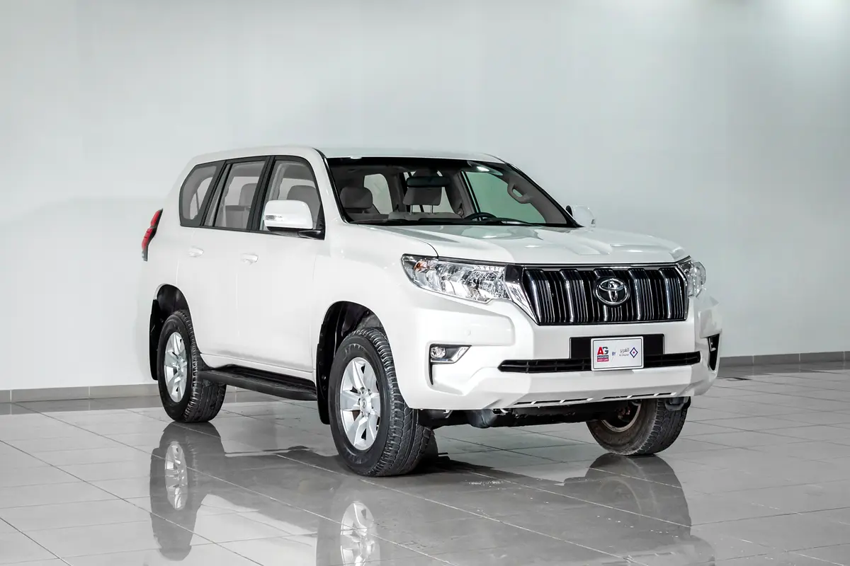 Toyota Prado EXR view 2
