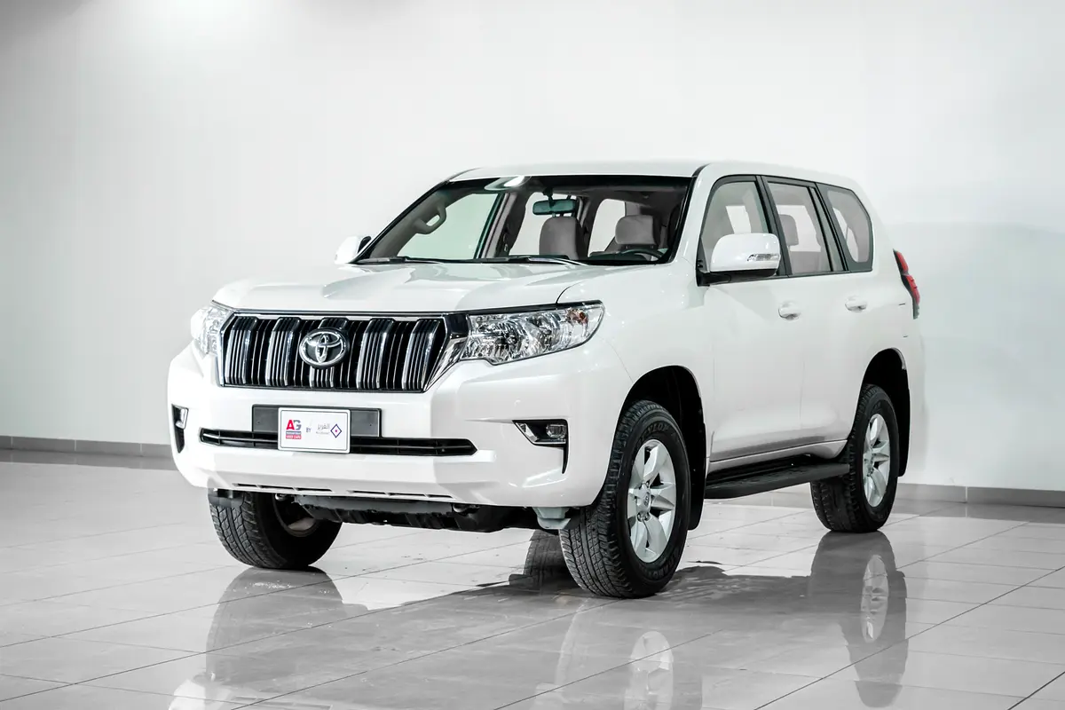 Toyota Prado EXR view 3