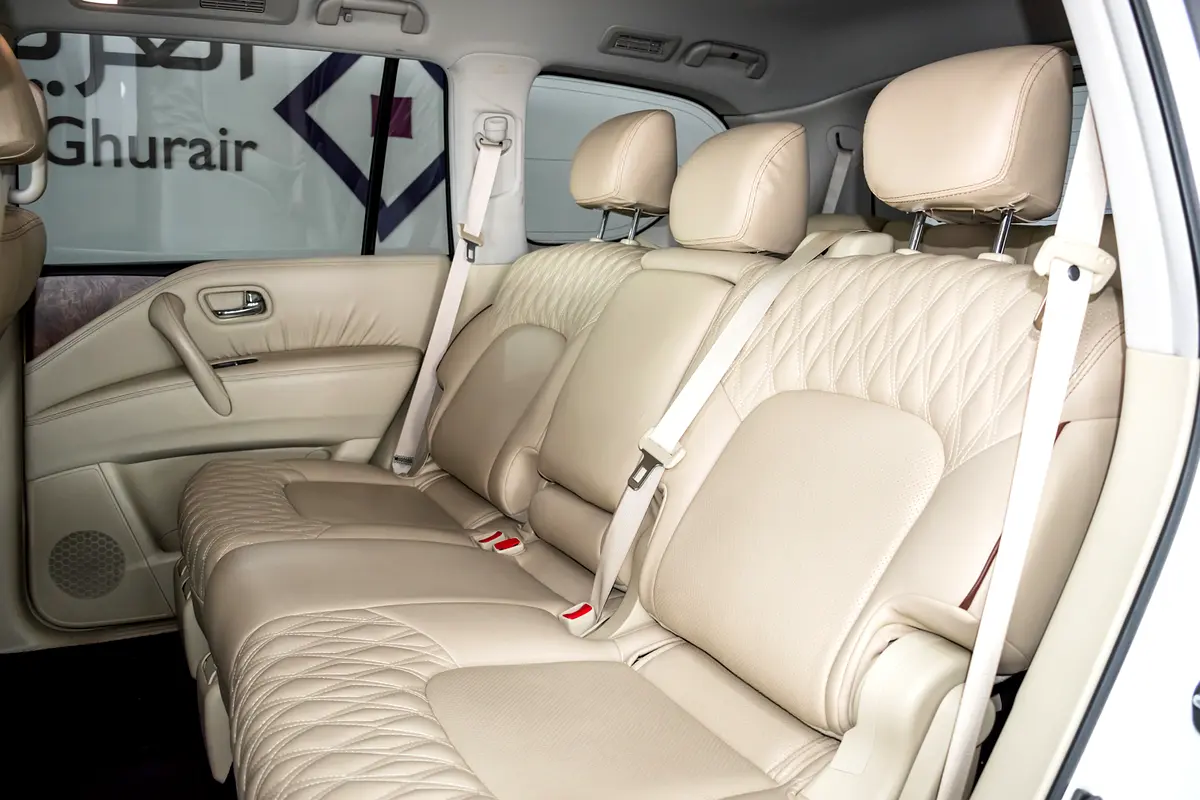 Nissan Patrol SE Interior Back cover
