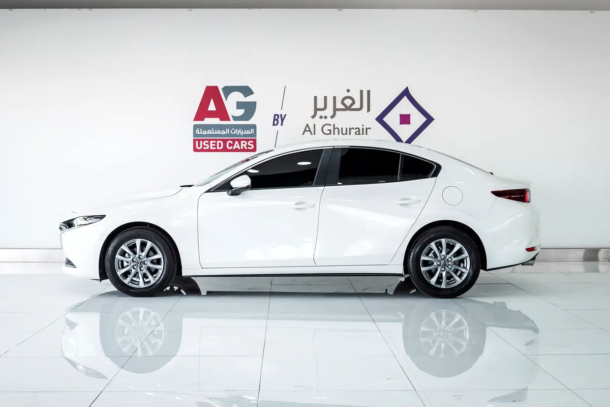 Mazda 3 Premium Plus view 4